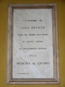 Lapide di Luigi Devoto