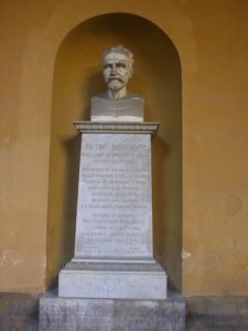Monumento di Pietro Bonfante