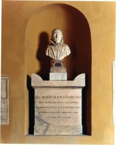 Monumento di Iacopo Menochio